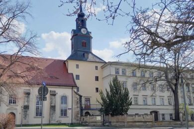 Lockwitzer Kirche mit Schloss - (2021 SW)