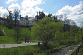 Schloss Lauenstein mit Burgruine im Müglitztal Osterzgebirge